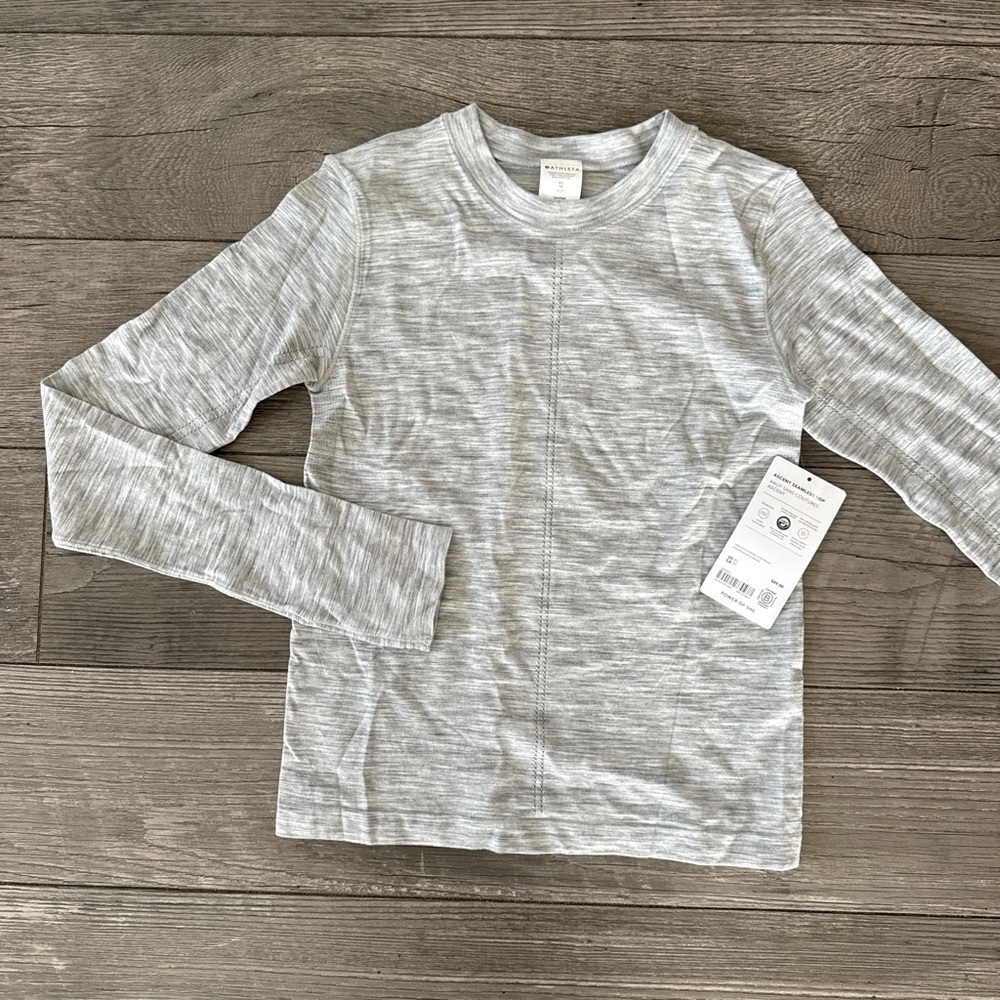 Athleta Light Gray Long Sleeve Tee